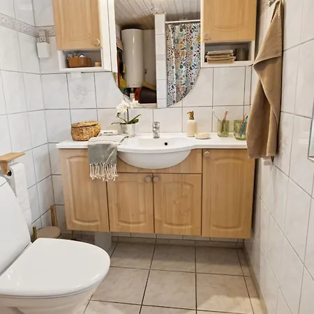 Vakantiehuis Holmfridur - 1-1km From The Sea By Interhome *